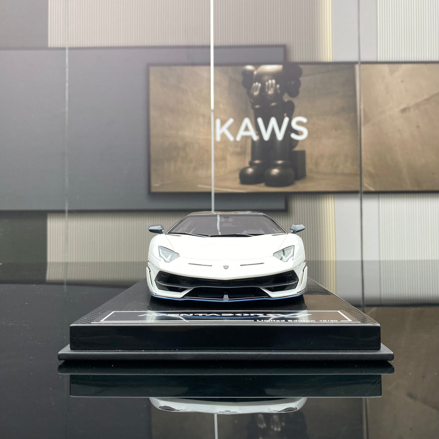 DM 1/18 Lamborghini SVJ Daniel limited edition car model ornament gift