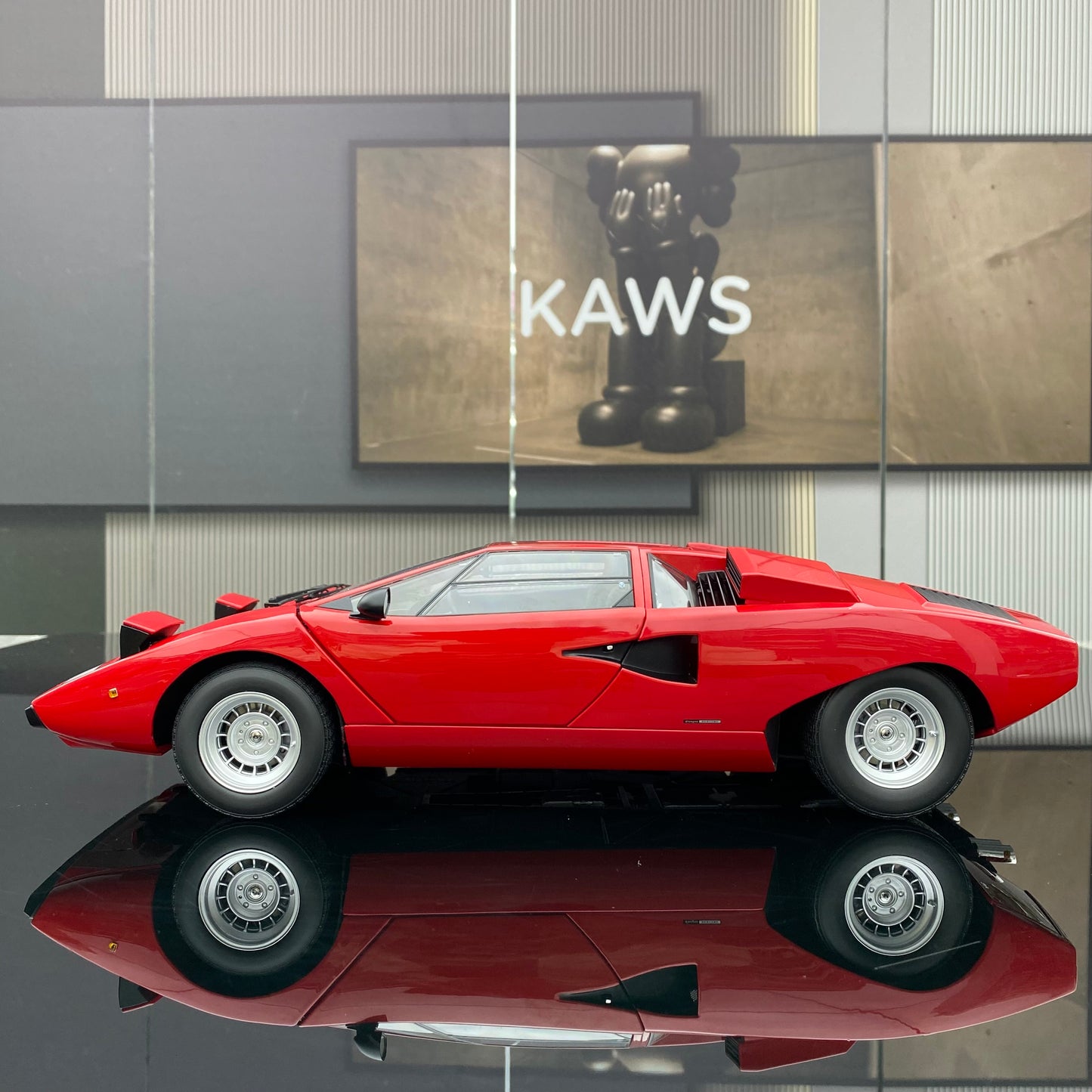 Lamborghini Countach LP400 rojo, modelo de coche de aleación Kyosho a escala 1/12