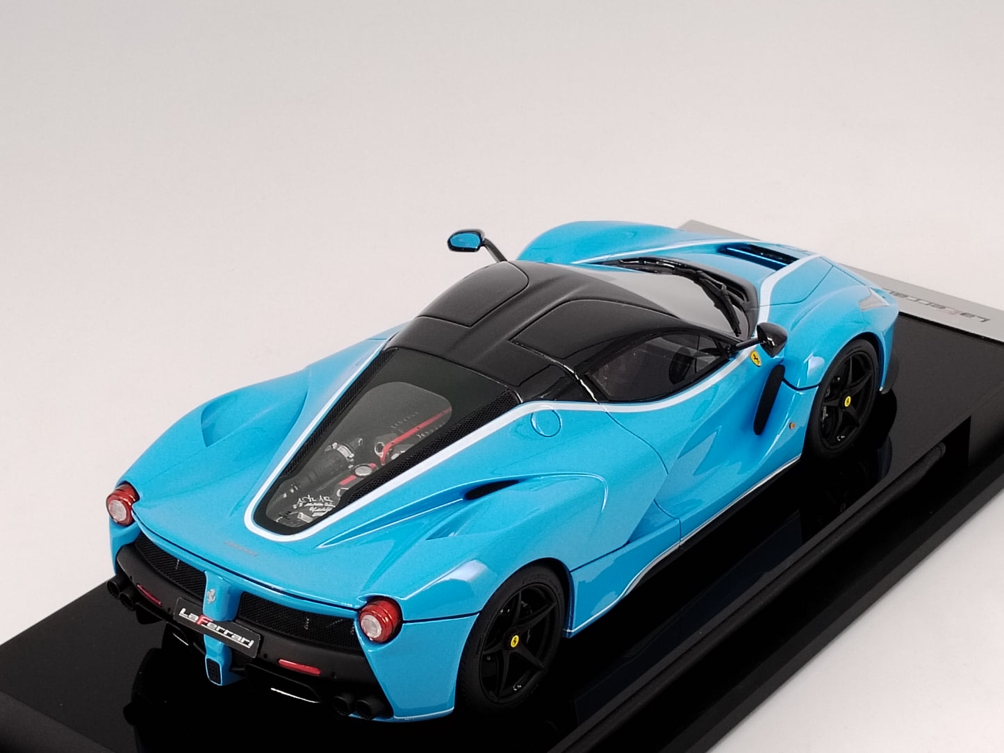 Amalgam 1/18 Ferrari LaFerrari Jia Nailiang Baby Blue Customized Simulation Car Model M6195-SC2