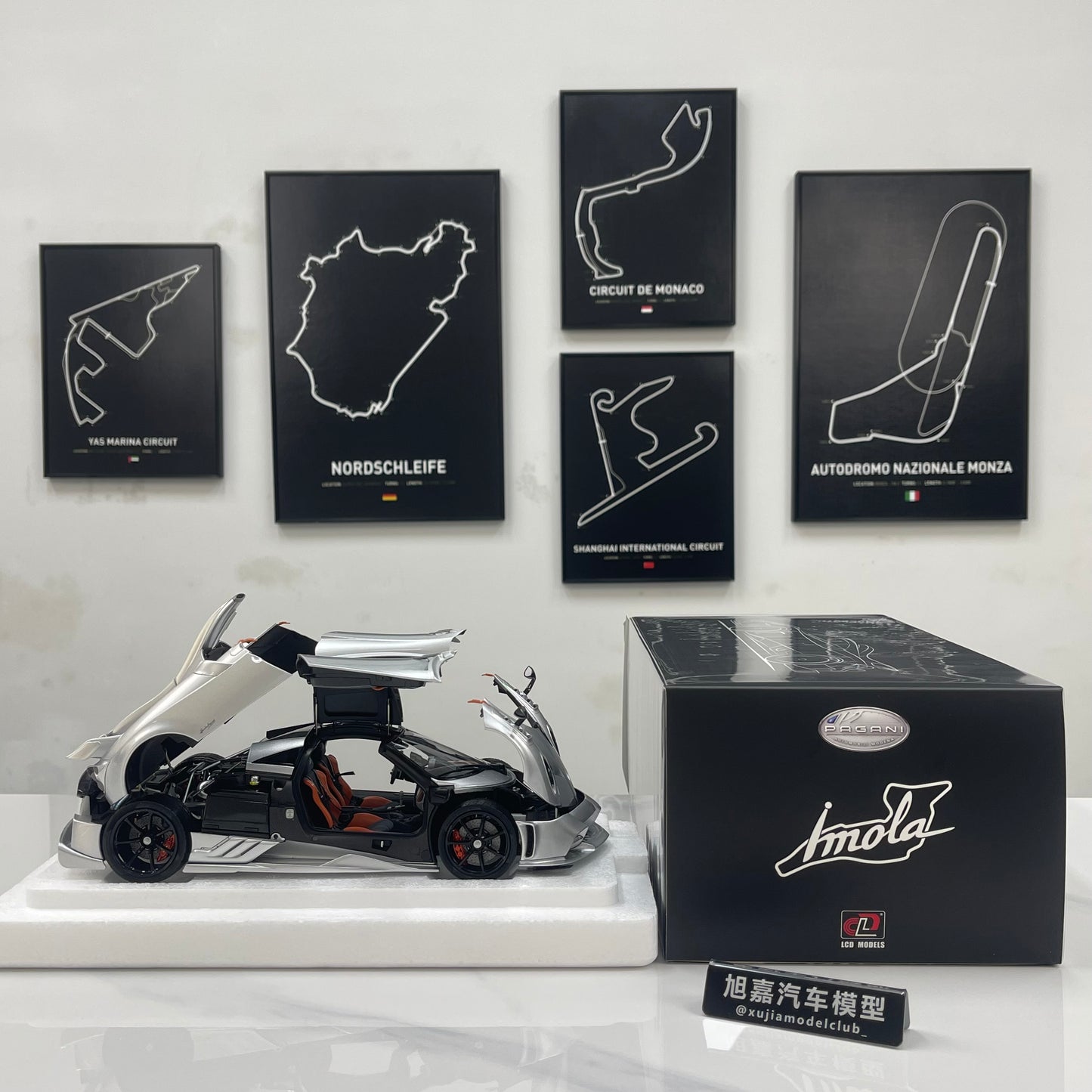 LCD 1/18 Pagani Imola Silver LCD125