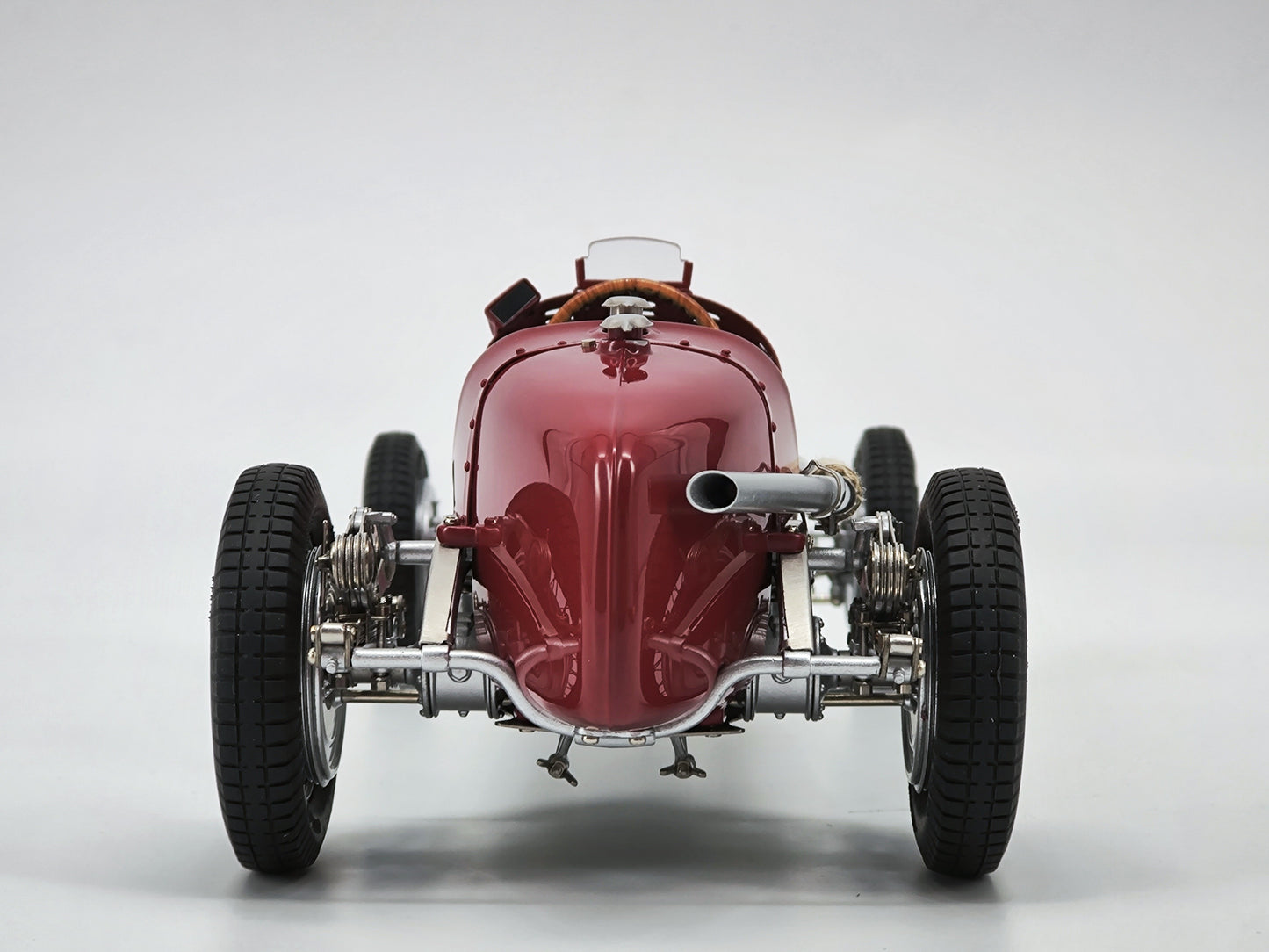 CMC 1/18 Alfa Romeo P3 Caracciola #40 Red Alloy Car Model M228