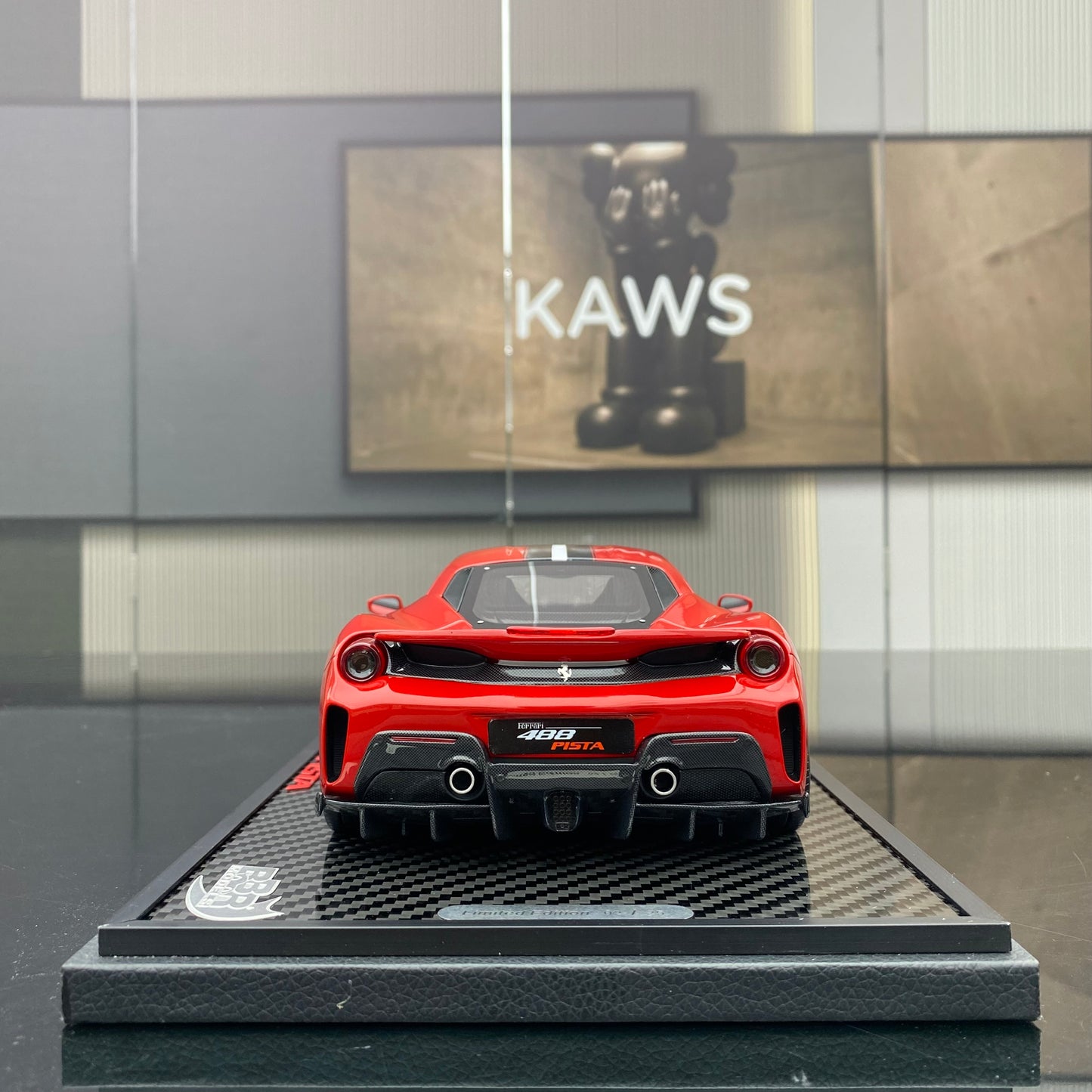 BBR 1/18 Ferrari 488 Pista Standard Red Resin Sealed Car Model Ornaments