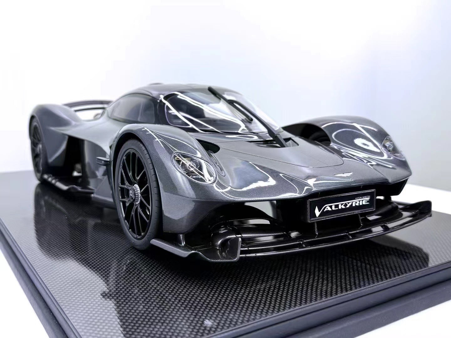 Frontiart 1/8 Aston Martin Valkyrie Limited Edition Car Model Ornaments