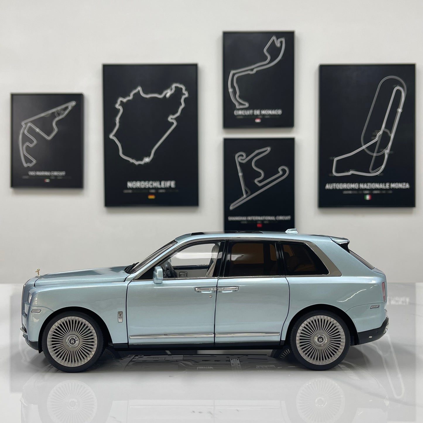 ZP 1/18 Rolls-Royce Cullinan BB Fishing Seat Edition Metallic Blue Alloy Simulation Model Car