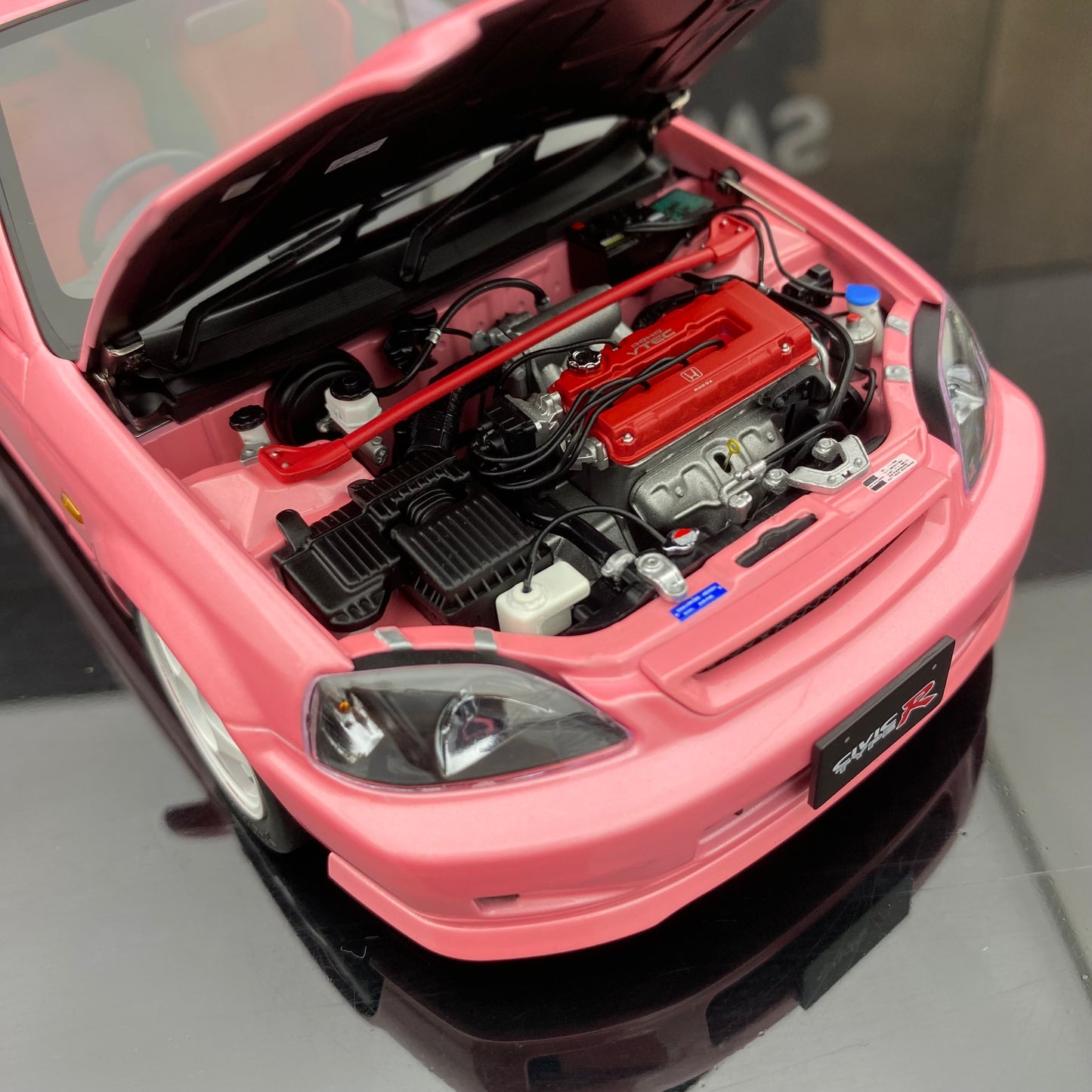 MOTORHELIX 1/18 Honda Civic Type R(EK9) Pink Alloy Fully Open Simulation Car Model