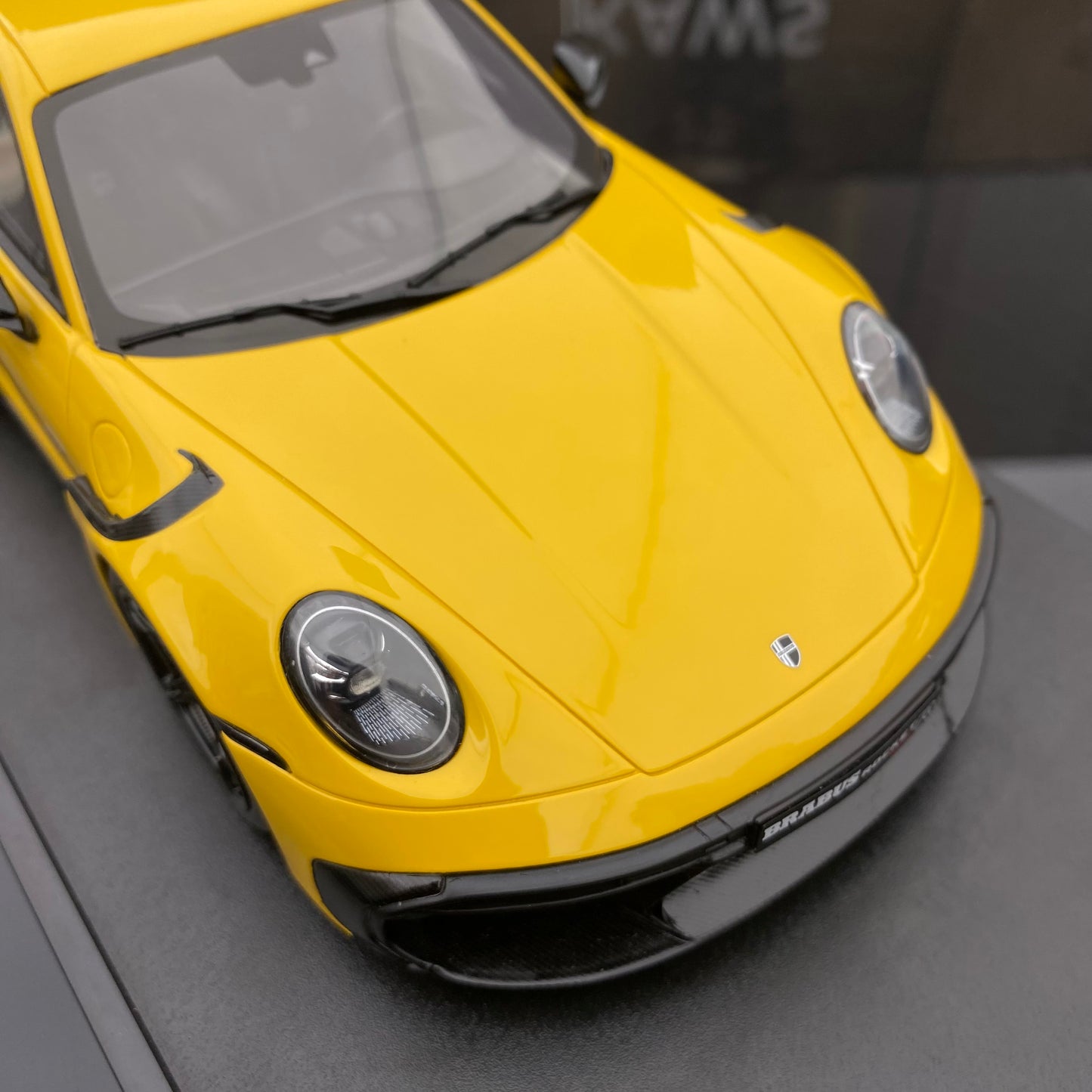 GT Spirit 1/18 Porsche BRABUS 900 ROCKET-R Yellow Simulation Car Model