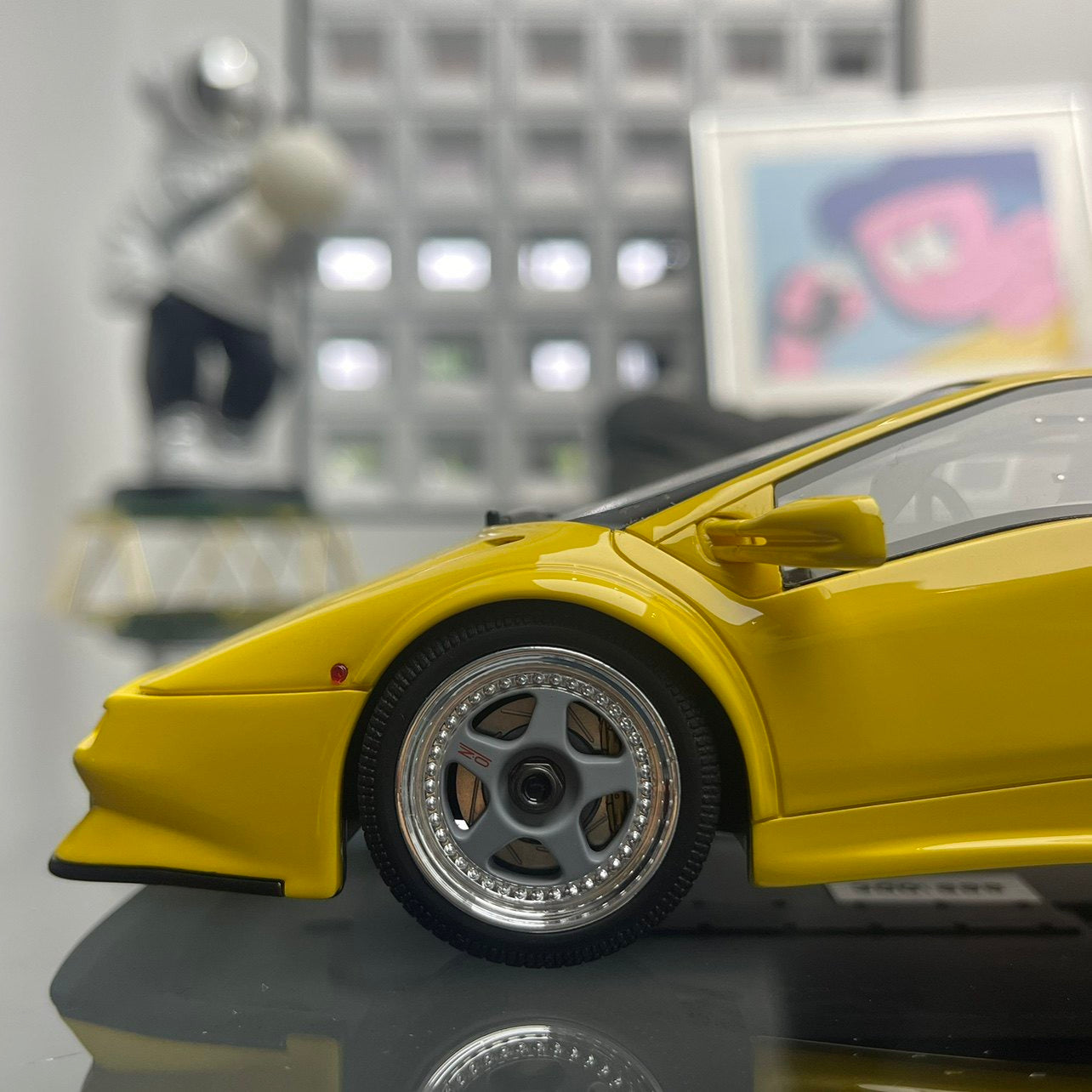 GT Spirit 1/18 Lamborghini Diablo Jota Corsa yellow sports car resin car model