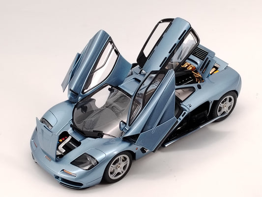 LCD 1/18 McLaren F1 Ice Blue Alloy Car Model