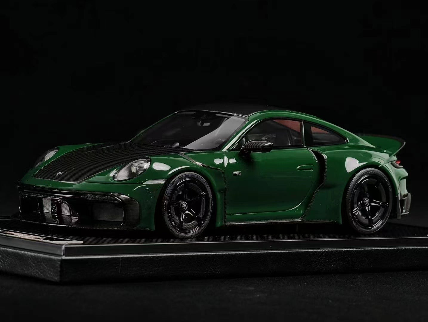 VIP 1/18 Porsche 911 BRABUS Rocket 900R modified version car model