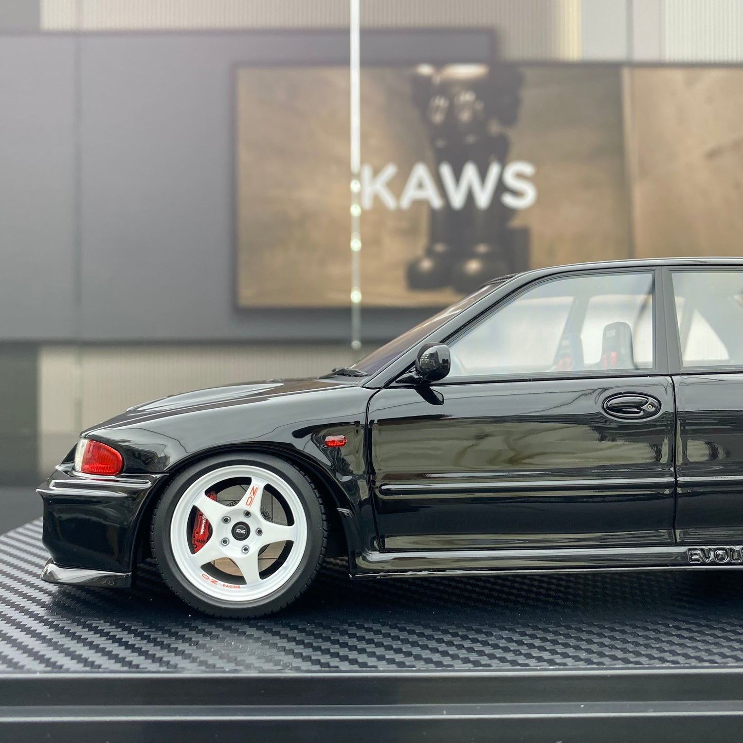 Ignition Model 1/18 Mitsubishi Lancer Evolution III GSR (CE9A) limited edition car model