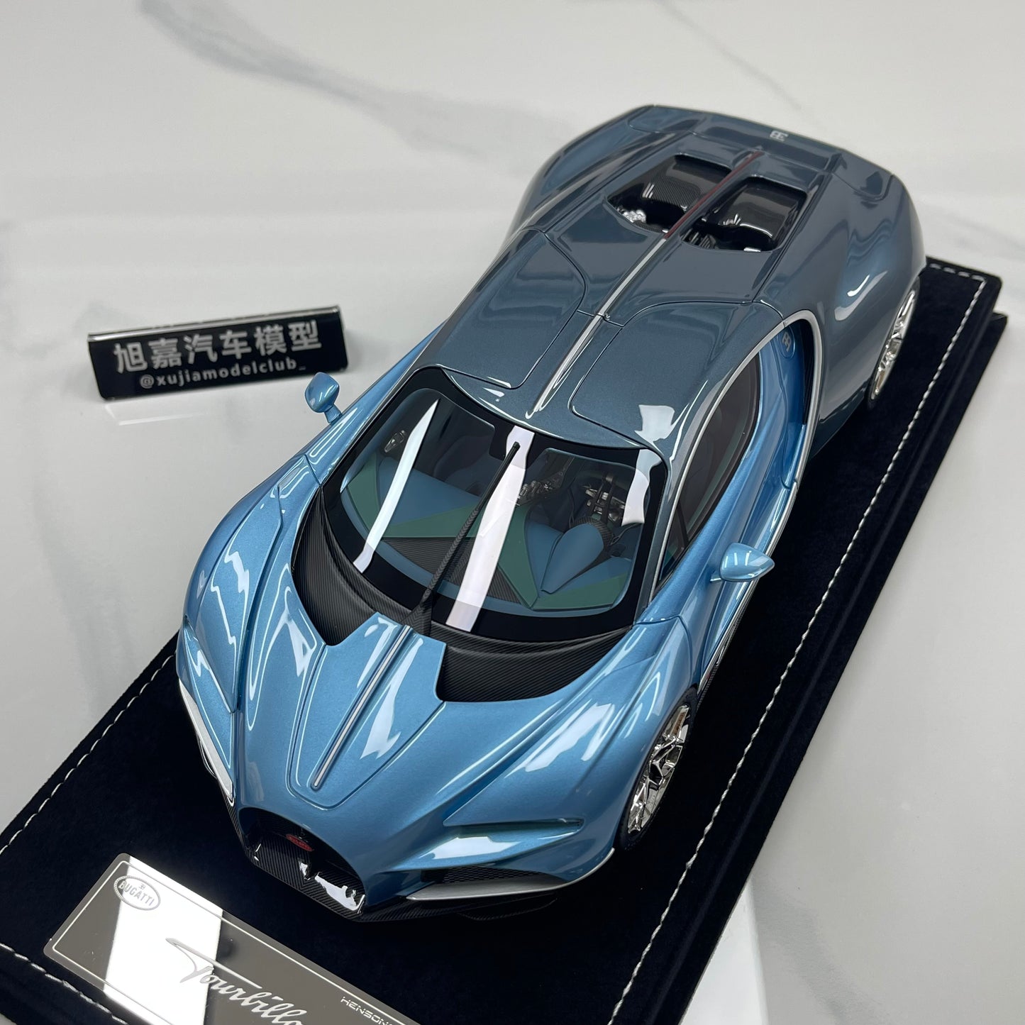 HH MODEL 1/18 Bugatti Tourbillon — Launch Color Limited Edition Model Car