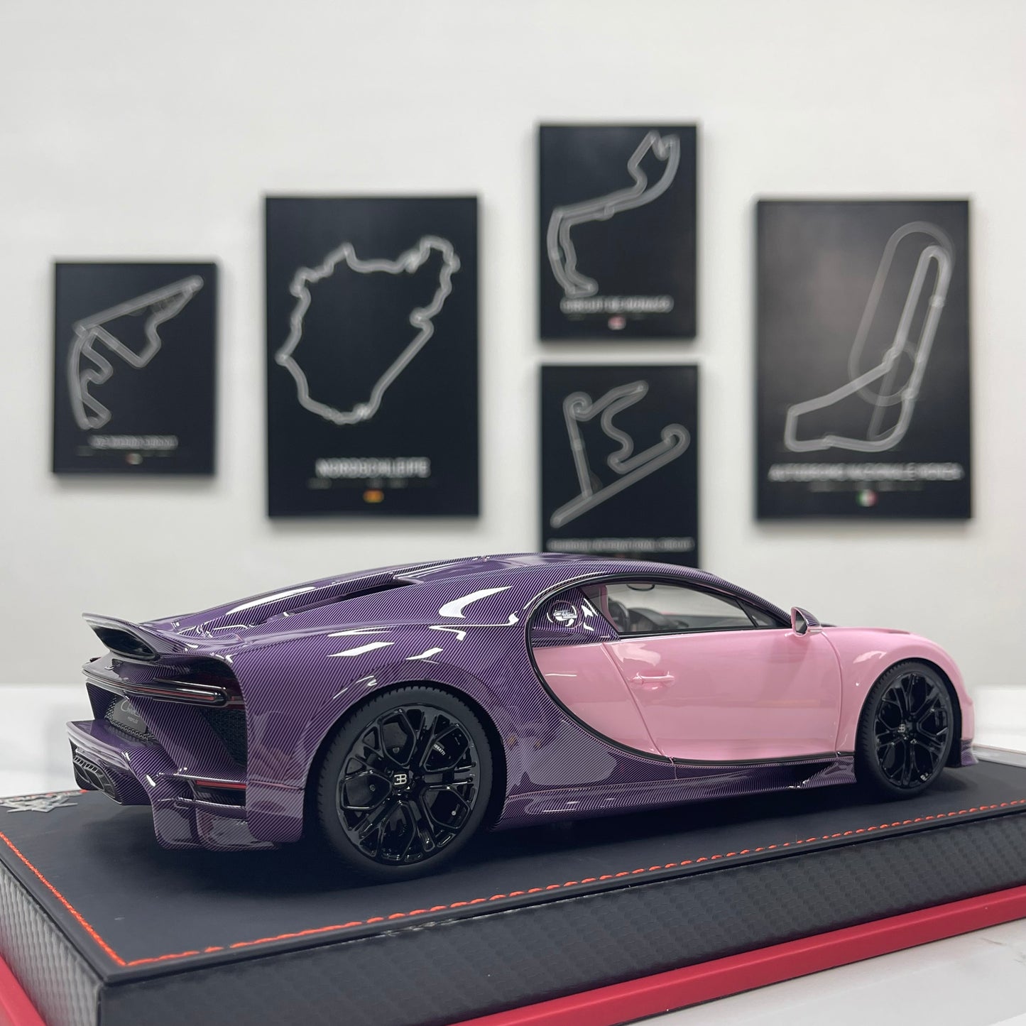 BBA MODEL 1/18 Bugatti Chiron Profilée – Pink
