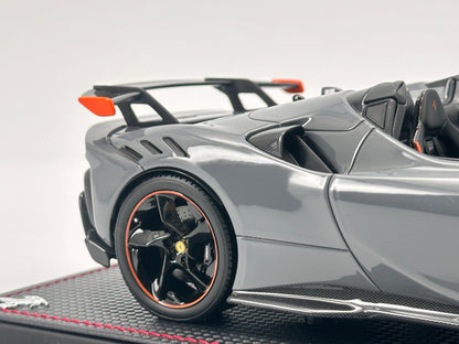 MR 1/18 Ferrari SF90 XX Stradale Nardò Gray Limited Edition Car Model FE042SE2