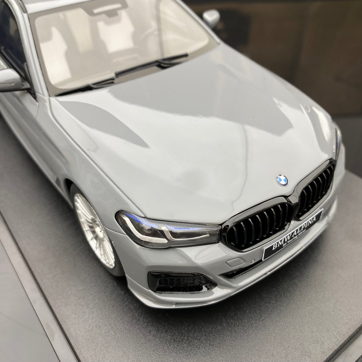 GT Spirit 1/18 BMW Alpina B5 Touring(G31) gray simulation car model