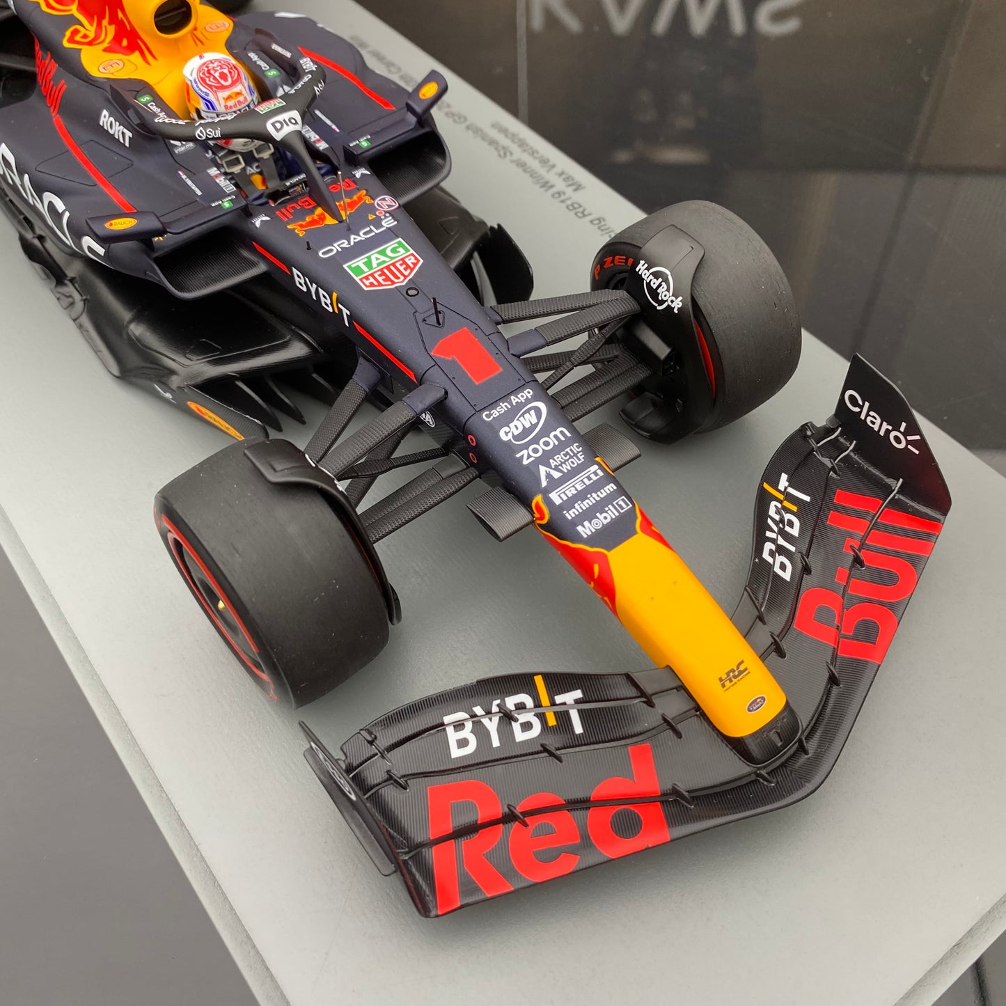 SPARK 1/18 Oracle F1 Team RB19 2023 Spanish Grand Prix Victory No. 1 Verstappen 40 career wins Red Bull Limited Edition car model