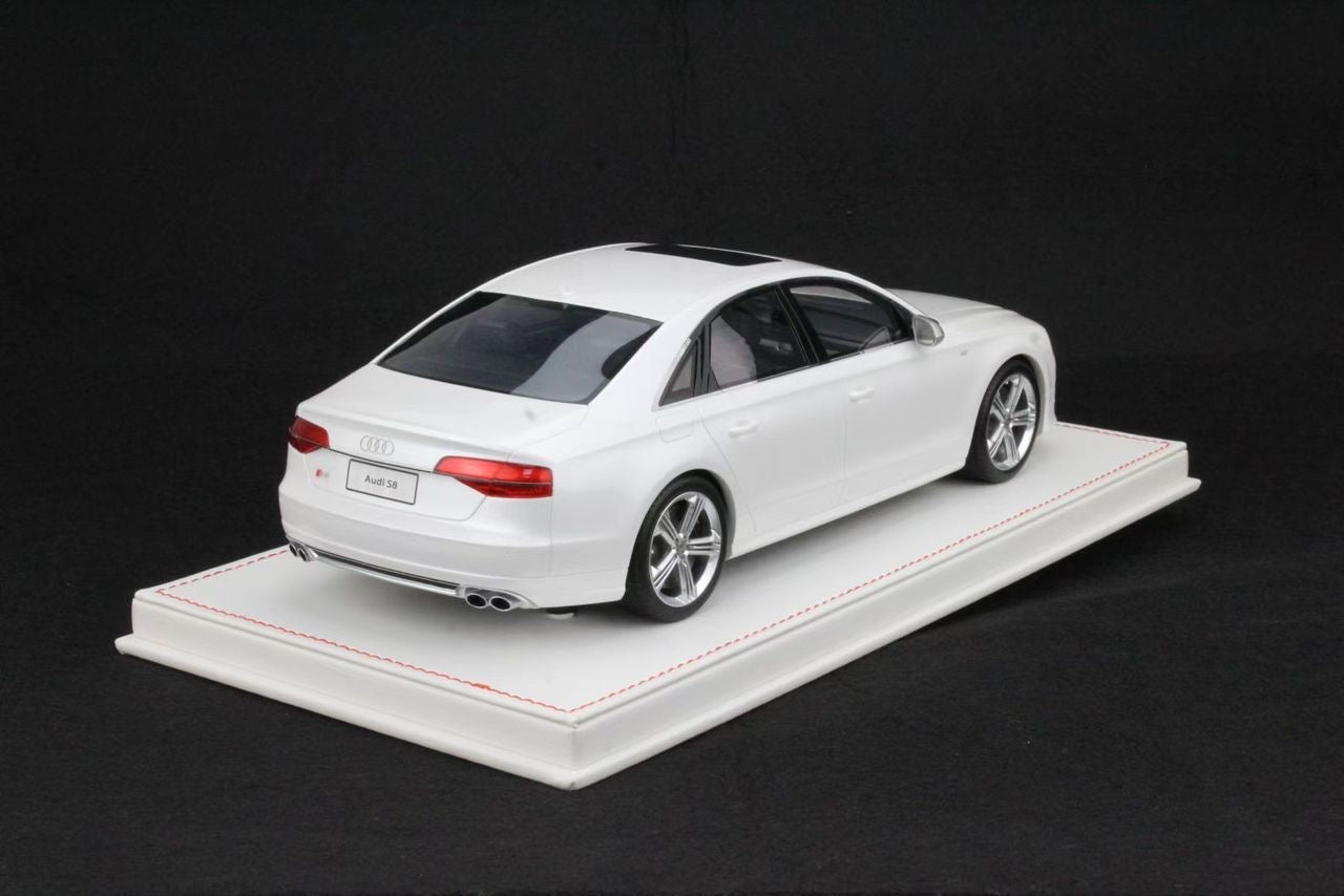 VAV 1/18 Audi S8 2014 Car Model