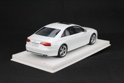 VAV 1/18 Audi S8 2014 Car Model