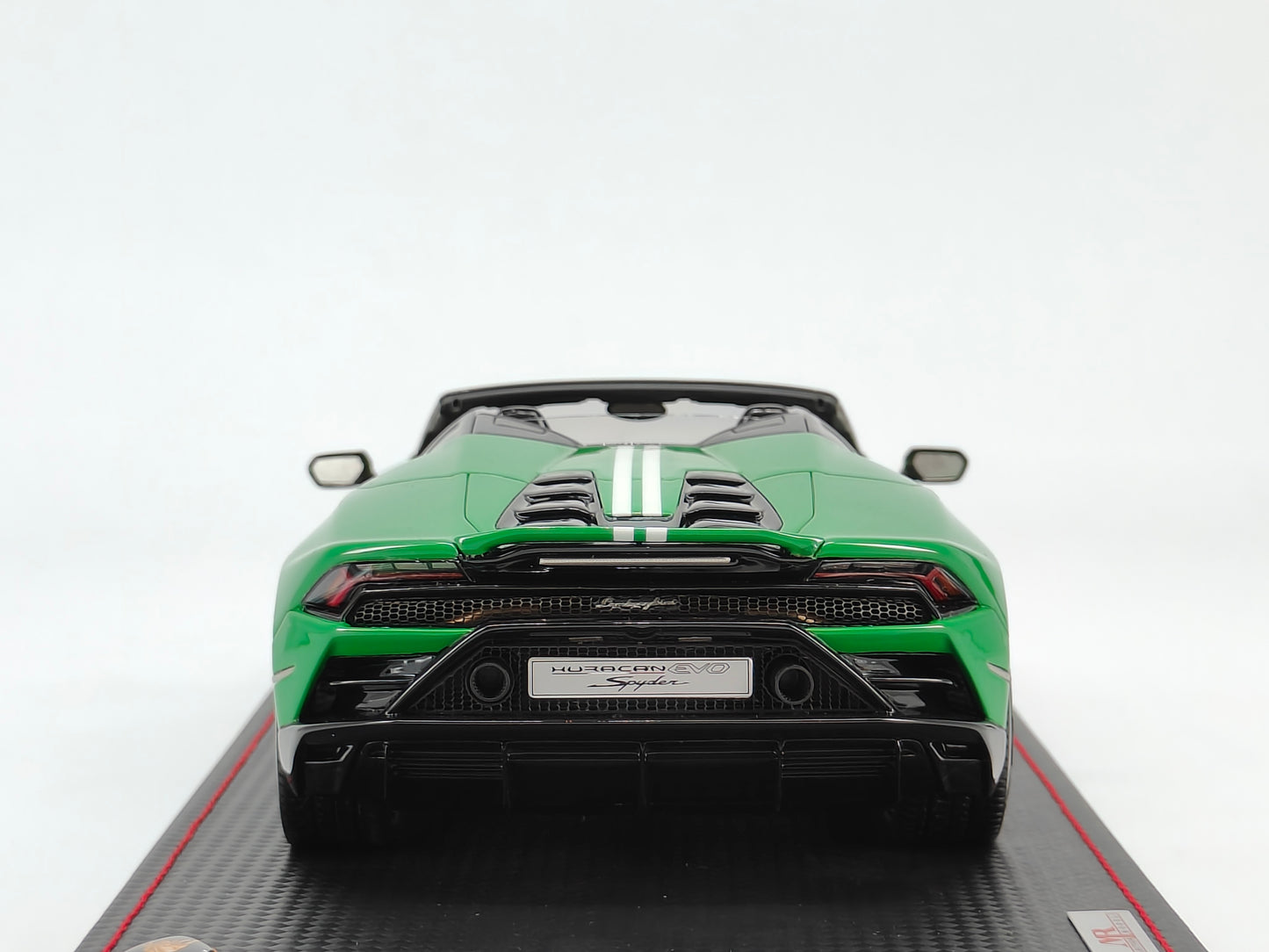 MR 1/18 Lamborghini Huracan EVO 60th Anniversary Edition Viper Green Limited Edition Car Model LAMBO037SB