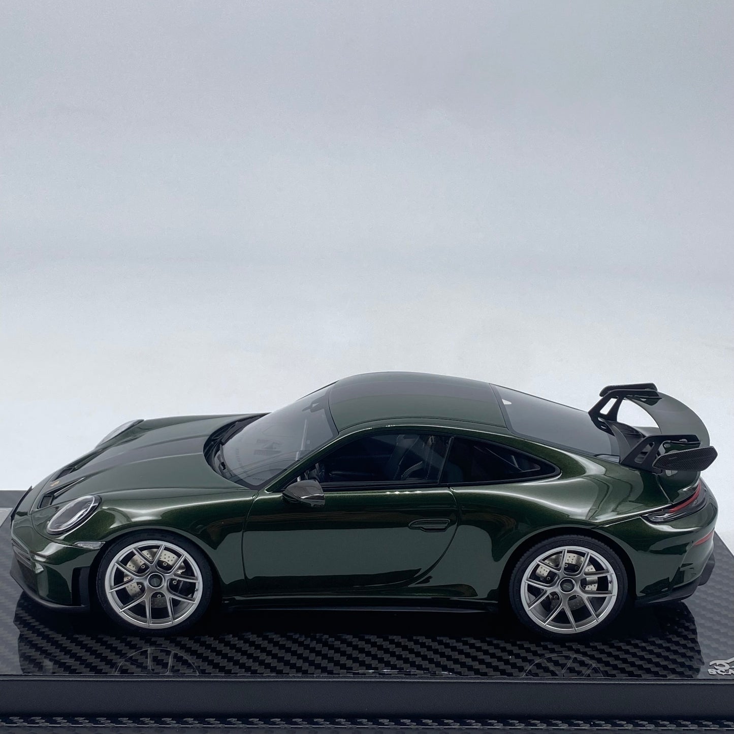 VIP 1/18 Porsche 992.2 GT3 limited edition car model ornaments