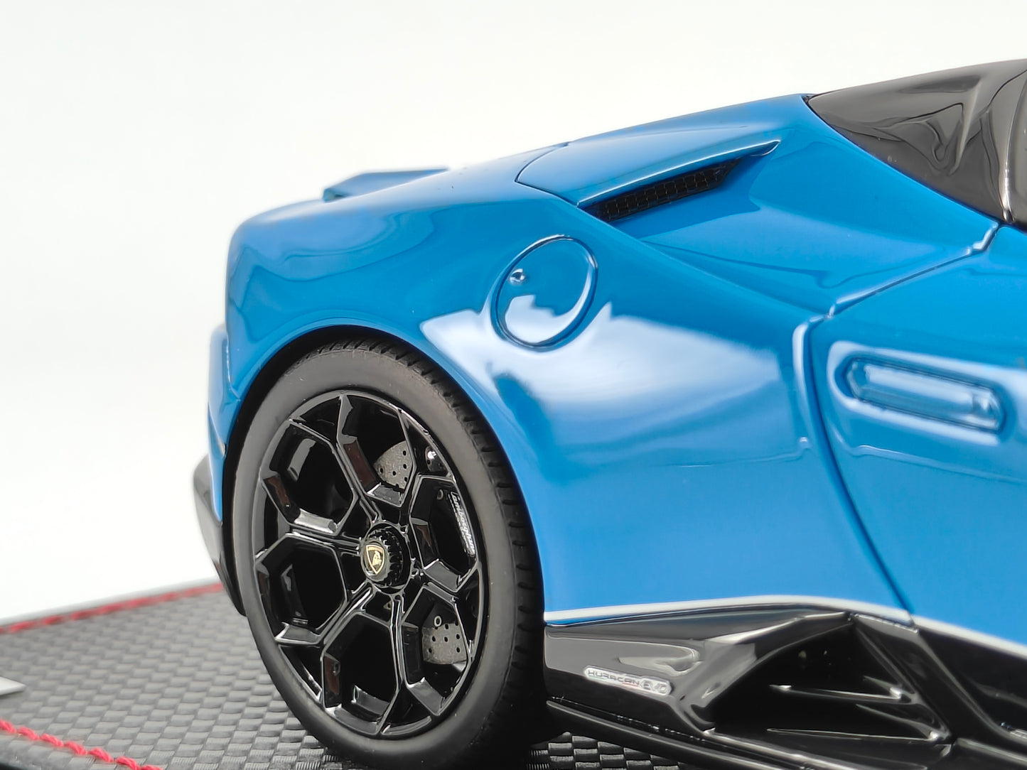MR 1/18 Lamborghini Huracan EVO 60th Anniversary Edition Viper Green Limited Edition Car Model LAMBO037SB
