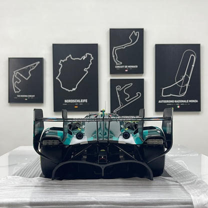 Spark 1/8 Aston Martin VALKYRIE NO.007 Black and Green Livery 08S003