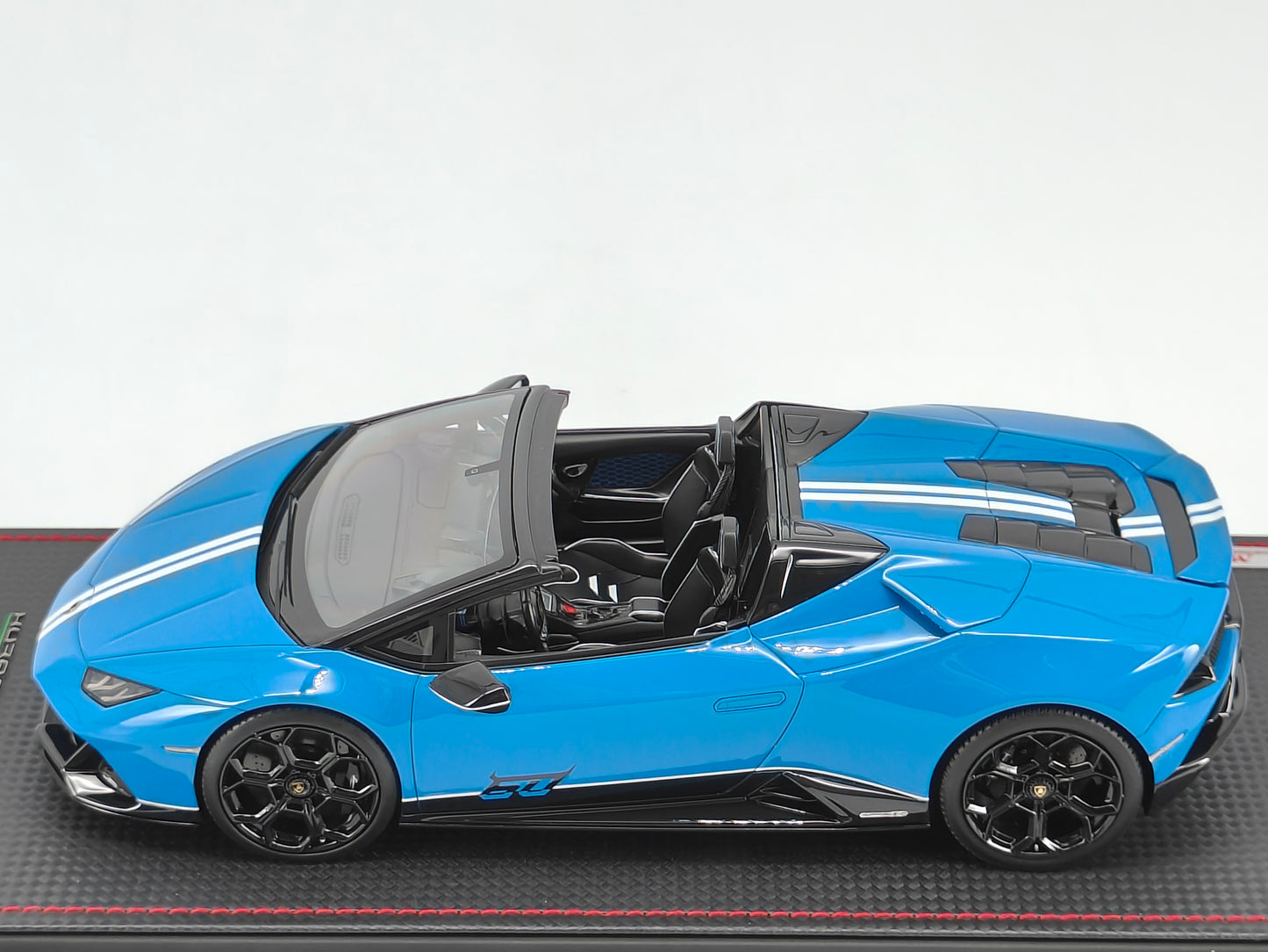 MR 1/18 Lamborghini Huracan EVO 60th Anniversary Edition Viper Green Limited Edition Car Model LAMBO037SB