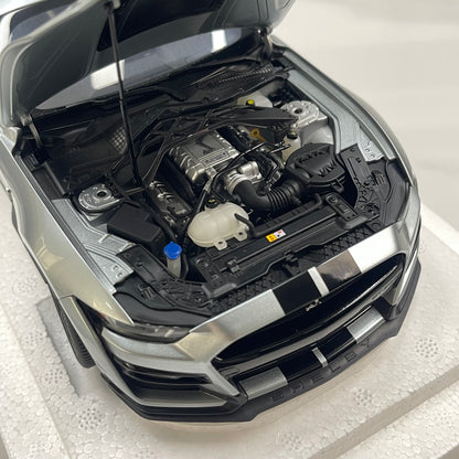 AUTOart 1/18 Ford Mustang Shelby GT500 Silver 73096