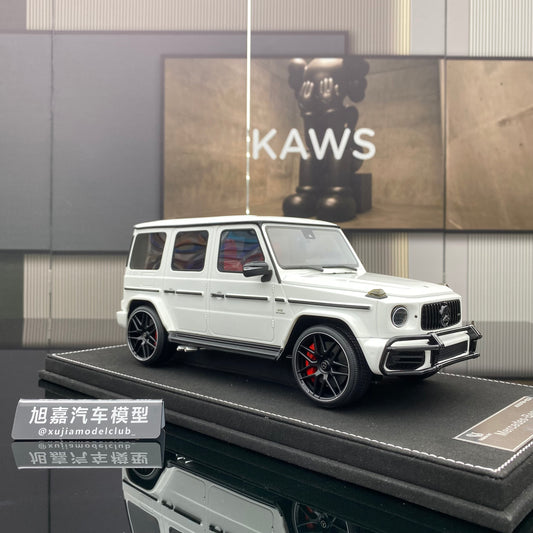 VEHICLE Art 1/18 Mercedes-Benz G63 White Limited Edition Car Model Ornament