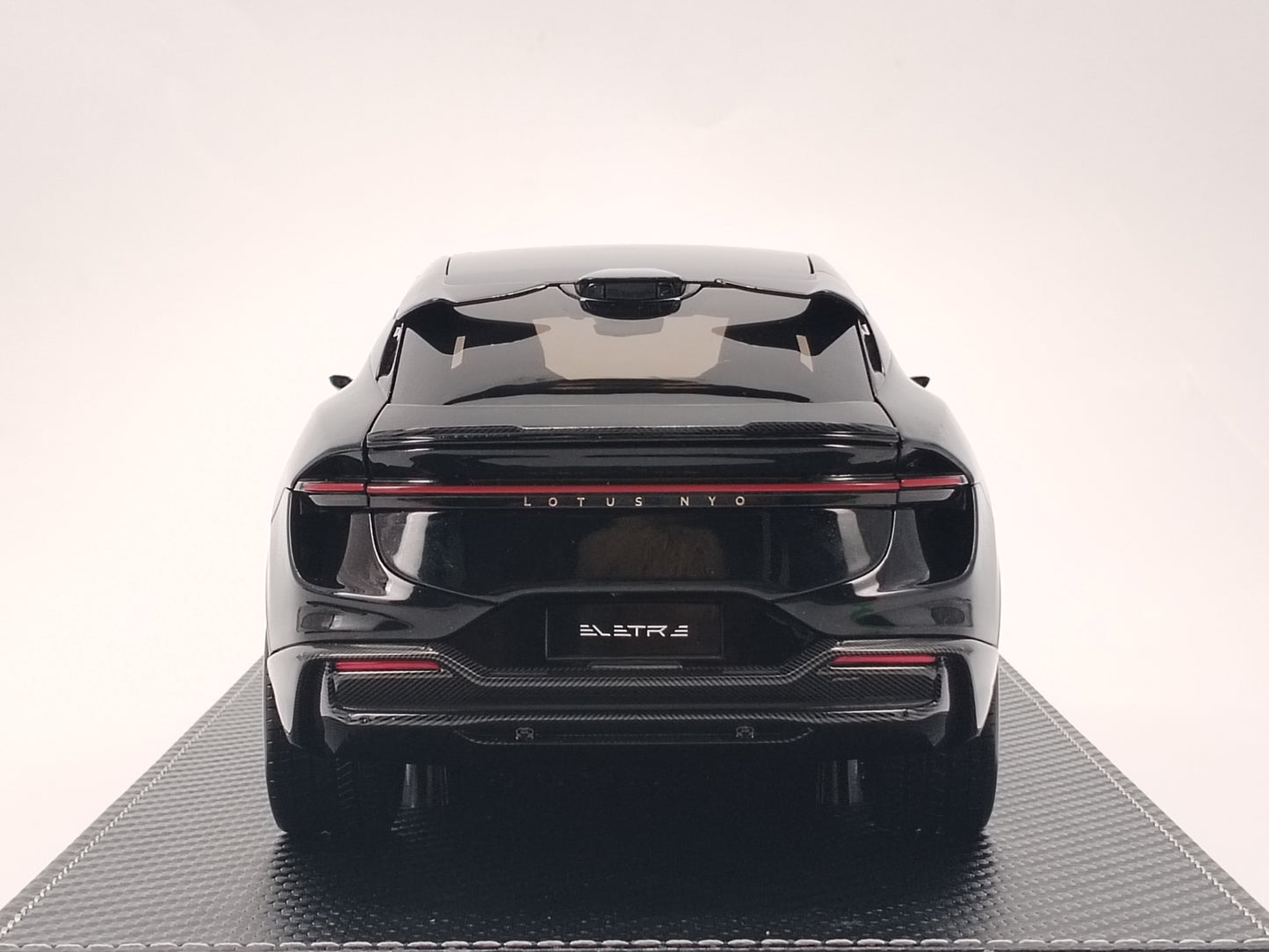 ZP 1/18 Lotus Eletre Black Alloy Model Car Ornament