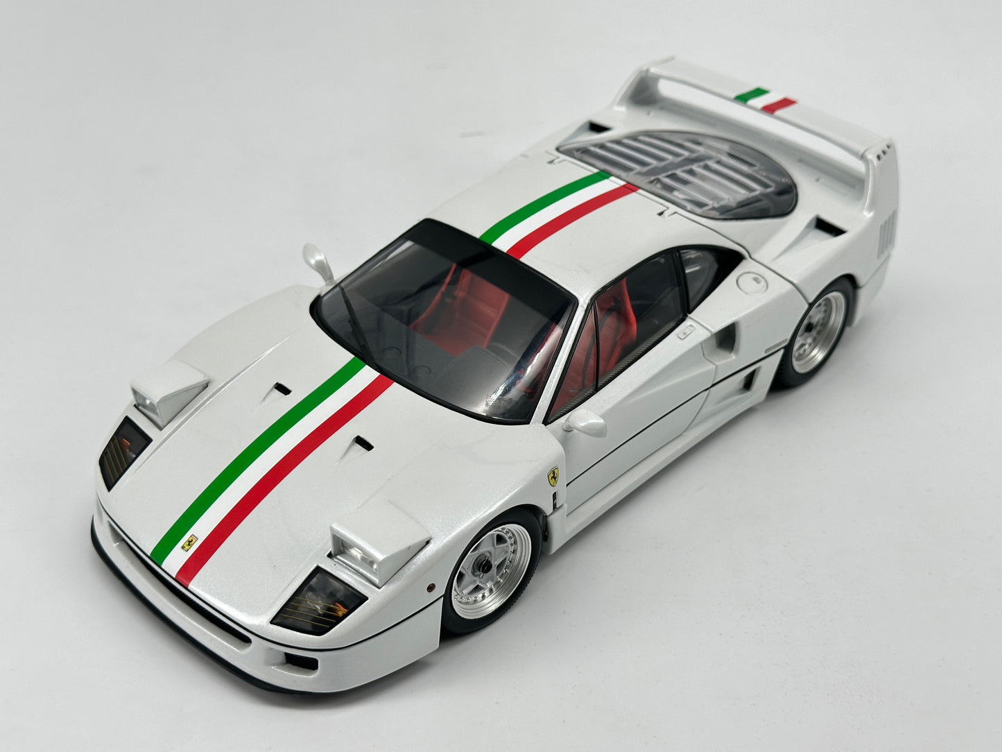 kyosho 1/18 Ferrari F40 Pearl White Alloy Full Open Car Model