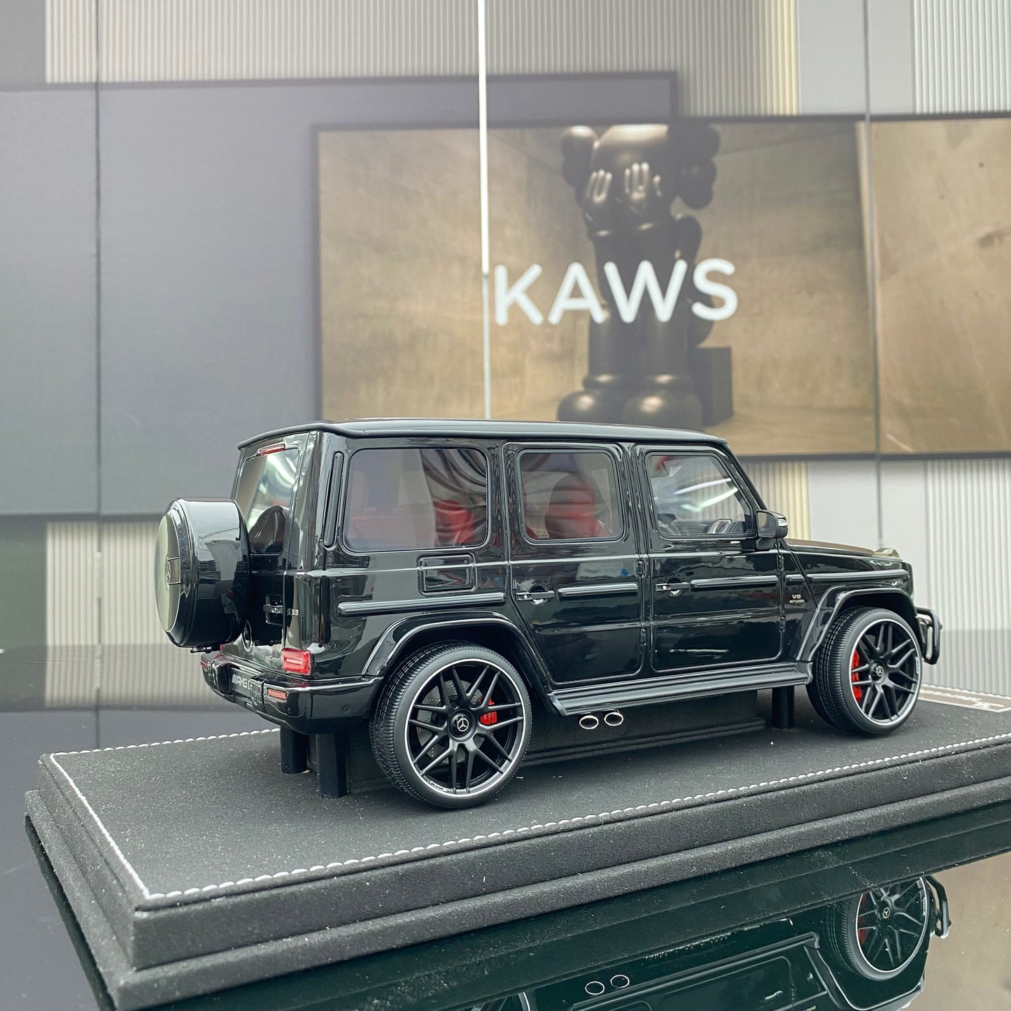 VEHICLE Art 1/18 Mercedes-Benz G63 black simulation car model ornament