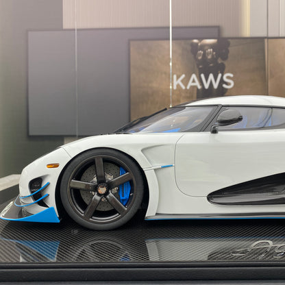 FRONTIART 1/8 Koenigsegg RS1 Pearl White Limited Edition Car Model Collection