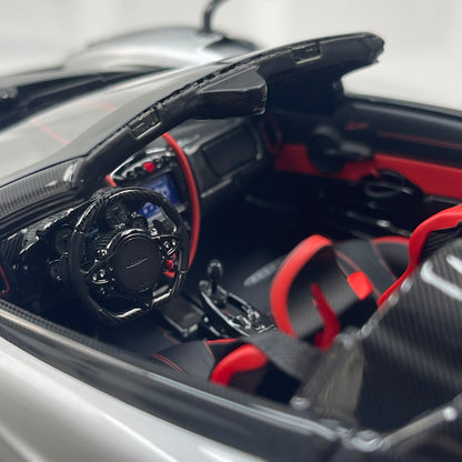 HH Model 1/18 Pagani Huayra Silver & Black Carbon HH662