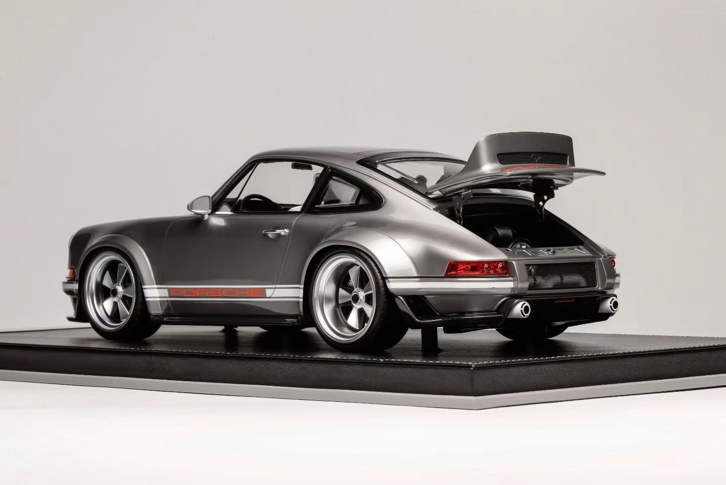IVY 1/12 Porsche Singer DLS Limited Edition Model
