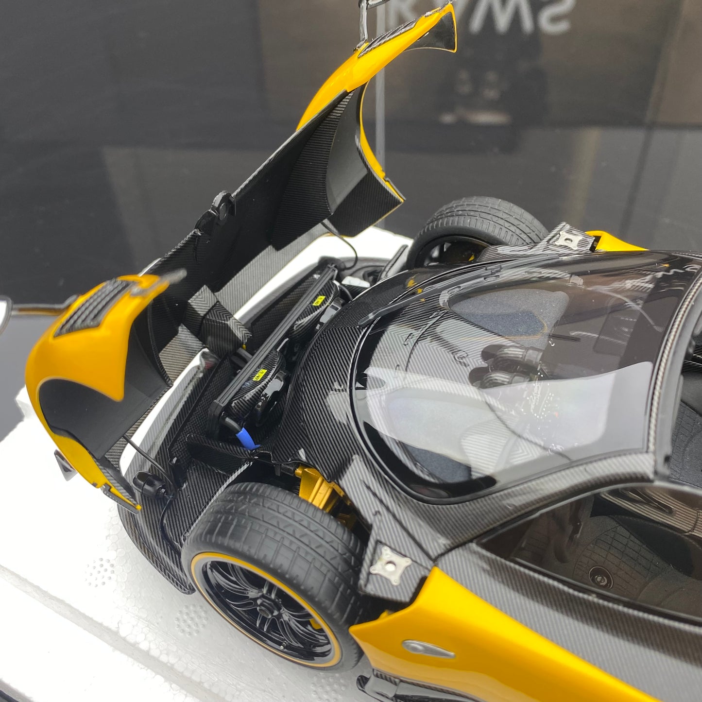 Almost RealReal AR 1/18 Pagani Zonda Zonda Cinque Alloy Car Model