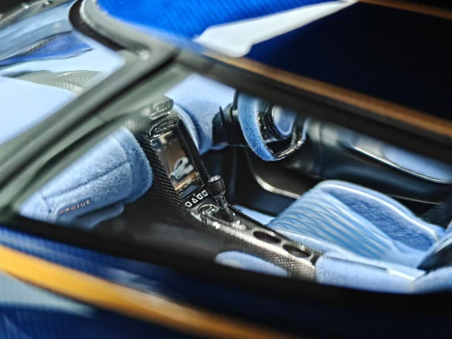 Frontiart 1/18 Koenigsegg Jesko Absolute Edition Carbon Blue, limited to 100 units worldwide.