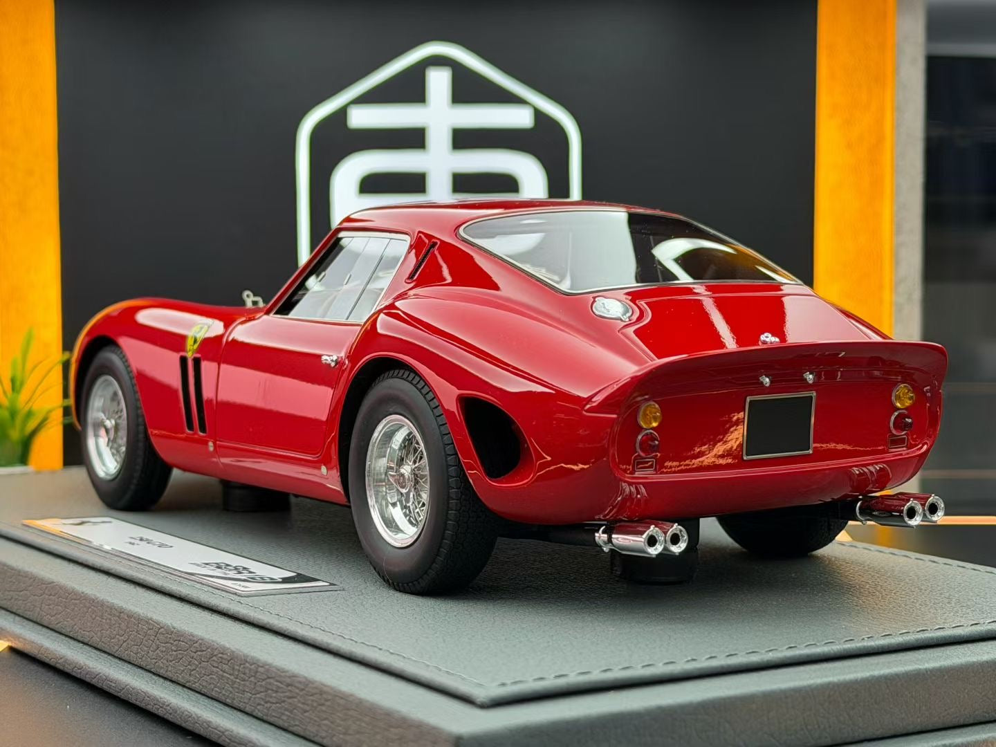BBR 1:18 Ferrari 250 GTO Red 071/300 DDJ073