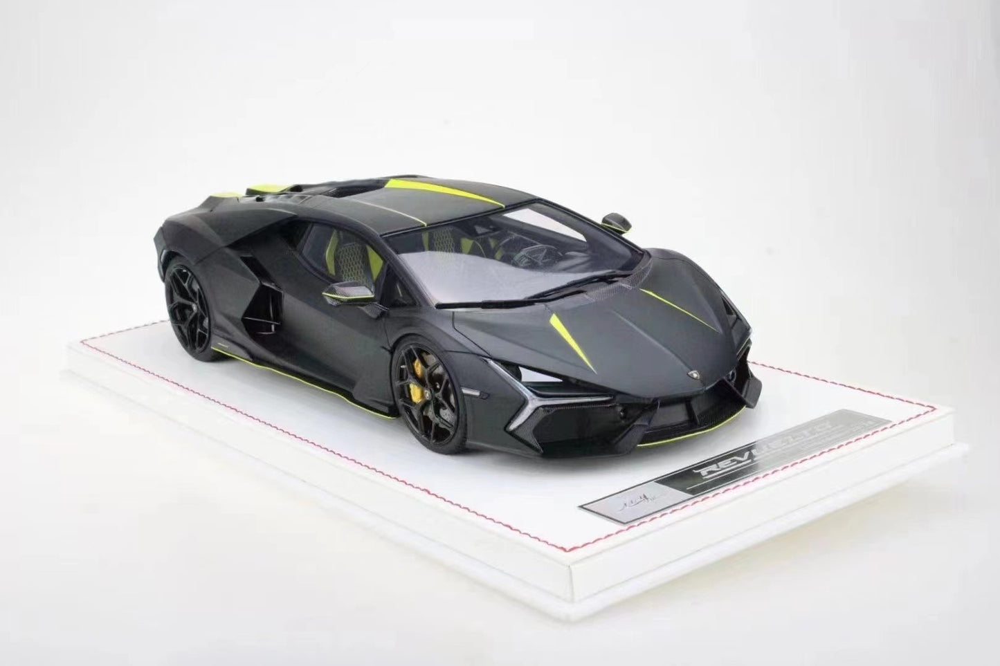 IVY MODEL 1/18 Lamborghini Revuelto limited edition car model ornament