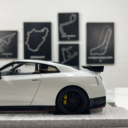 MOTORHELIX 1/18 Nissan GT-R NISMO (R35) Special Edition 2022 Brilliant Pearl White MH378