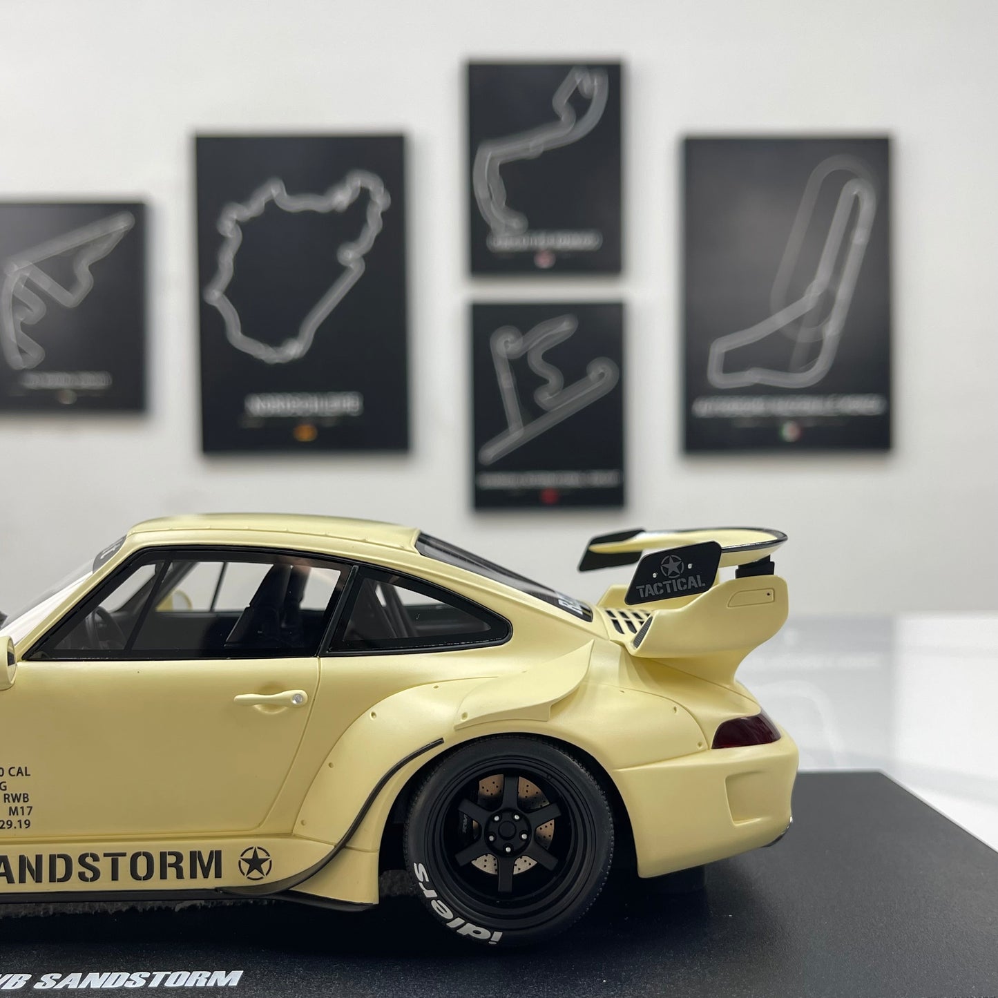 GT Spirit 1/18 Porsche RWB Sandstorm Beige GT566