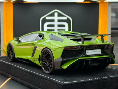 MR 1:18 Lamborghini Aventador LP750-4 Green 33/49 DDJ083