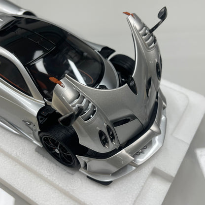 LCD 1/18 Pagani Imola Silver LCD125