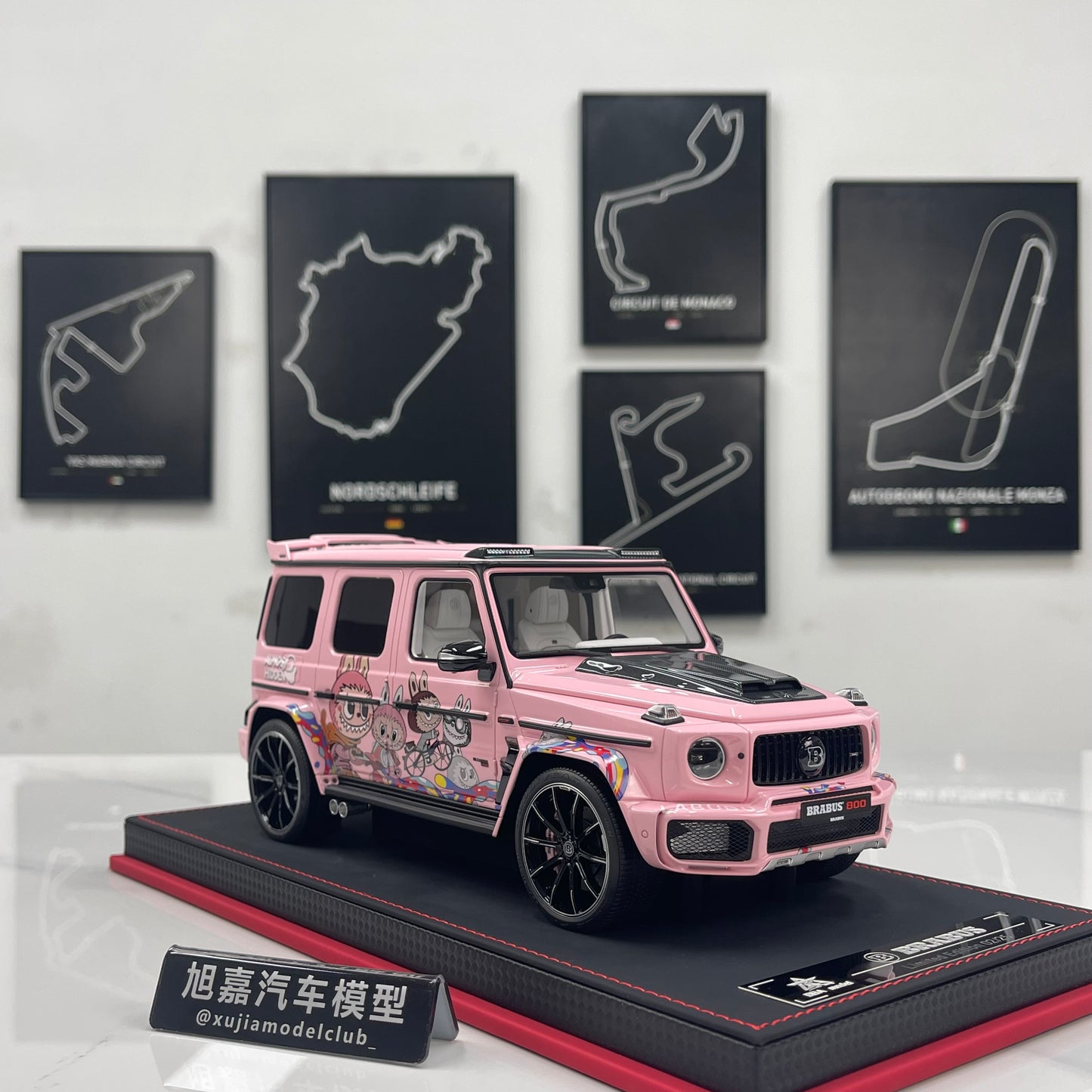 BBA Model 1/18 Brabus G800 Labubu BBA084
