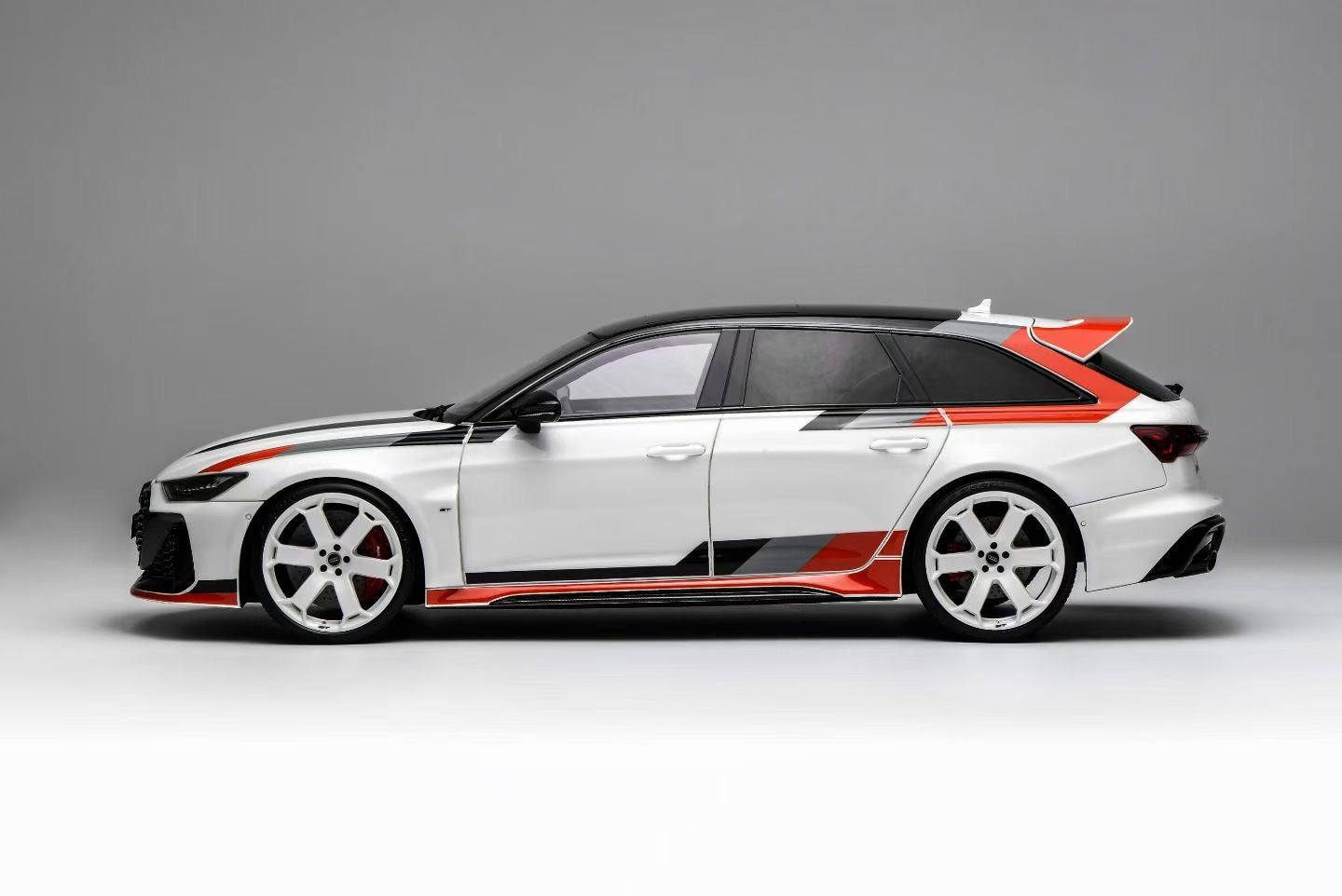 MOTORHELIX 1/18 Audi RS6 Avant GT Car Model – Cigar Model Club