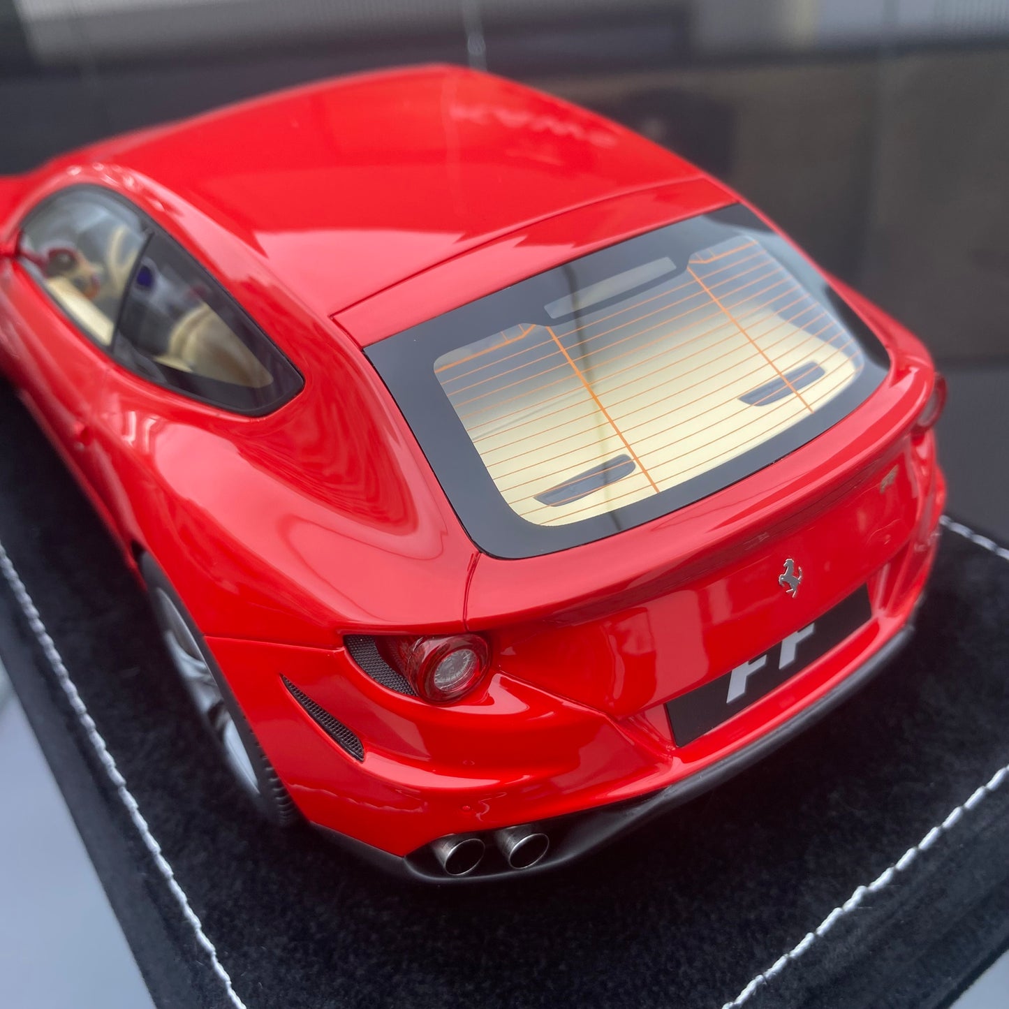 Ferrari FF HH MODEL 1/18, modelo de coche de simulación de edición limitada, color rojo metalizado estándar
