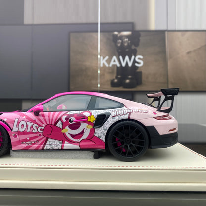 Vehículo Art1/18 Porsche 911 GT2RS Weissach Modelo de paquete