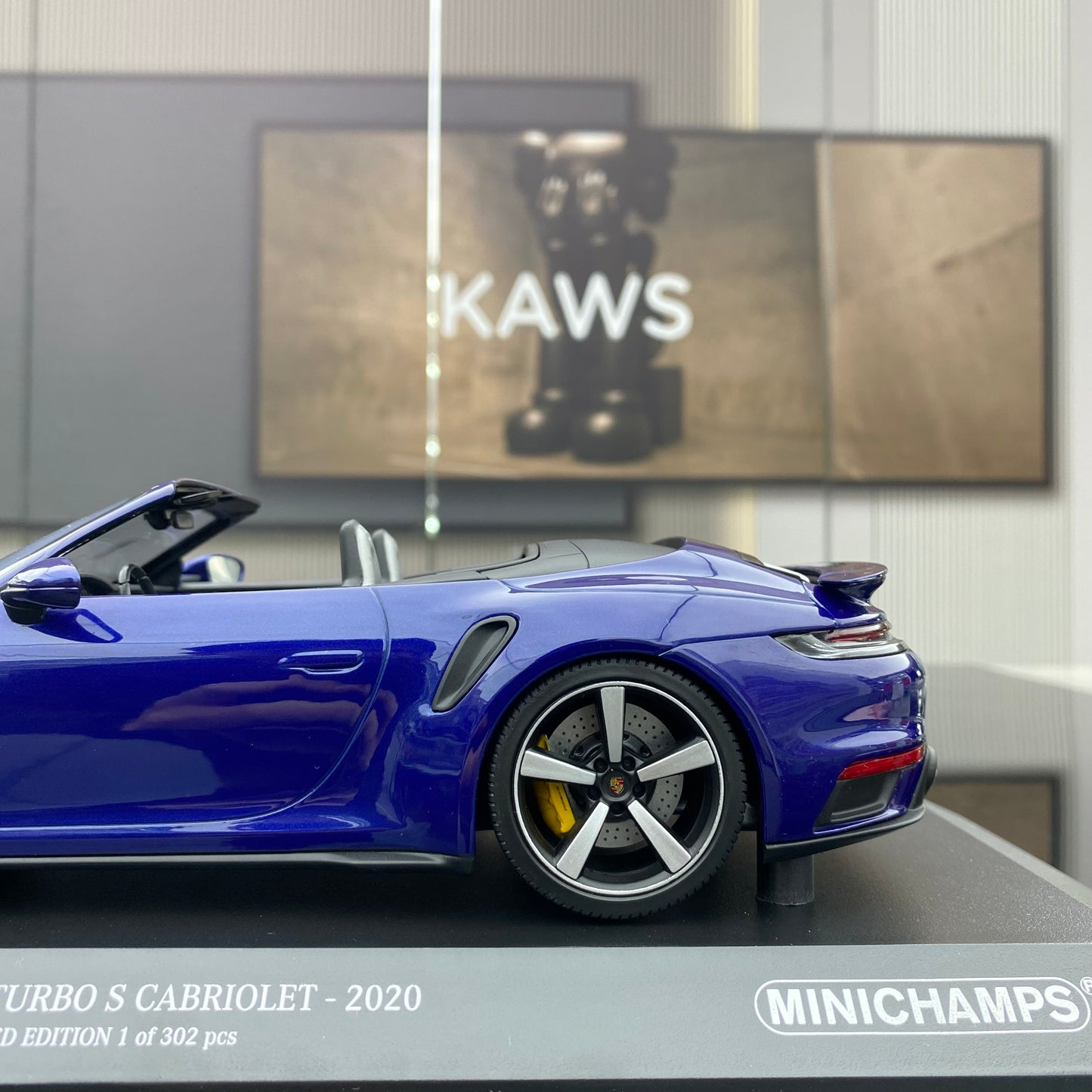 minichamps 1/18 Porsche 911 Turbo Convertible Alloy Closed Car Model