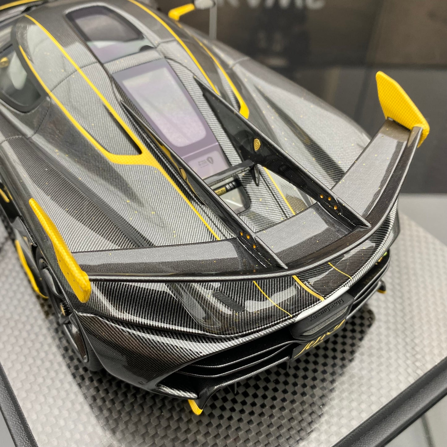 FRONTIART 1/18 Koenigsegg Jesko carbon gold simulated high-end car model