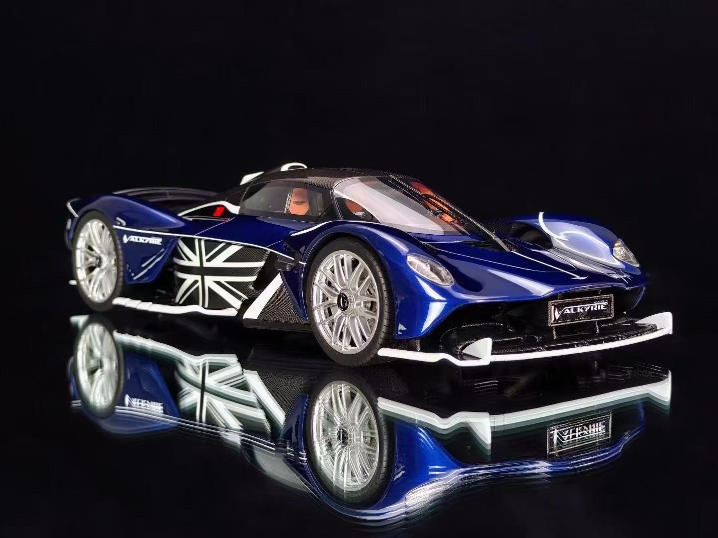 Frontiart 1/18 Aston Martin Valkyrie Sabiro Blue Resin Model Car