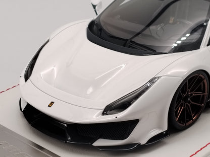 DG 1/18 Ferrari 488 Pista White Simulation Car Model